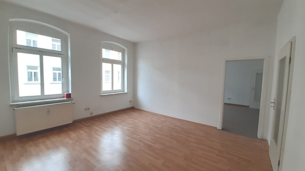 WG-Wohnung mit 4-Zimmern, 2.OG mit 2 Bädern und 2 Küchen in Gera - Etagenwohnung Jena Burgau | Angebot:14517896
