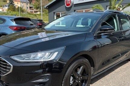 Ford Focus 7.886 km 23.990 &euro; Rudolstadt 07407