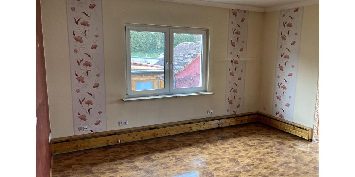 Etagenwohnung Kahla - 5 Zimmer, 124 m&sup2;, 870&euro; | Angebot:17932814