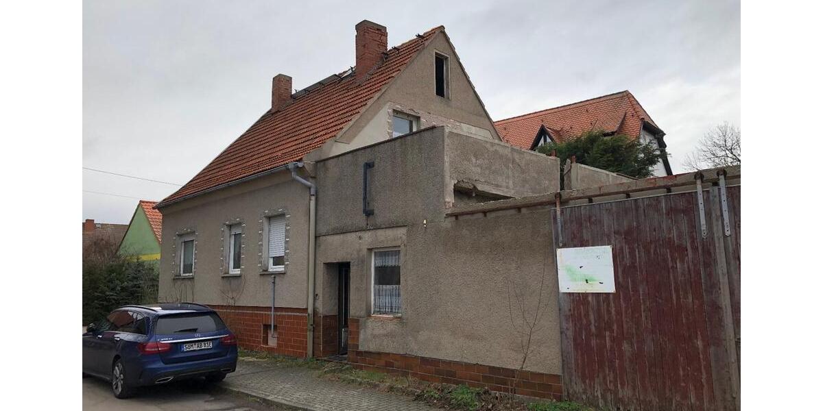 Einfamilienhaus Sömmerda - 7 Zimmer, 130 m&sup2;, 42.900&euro; | Angebot:25397514