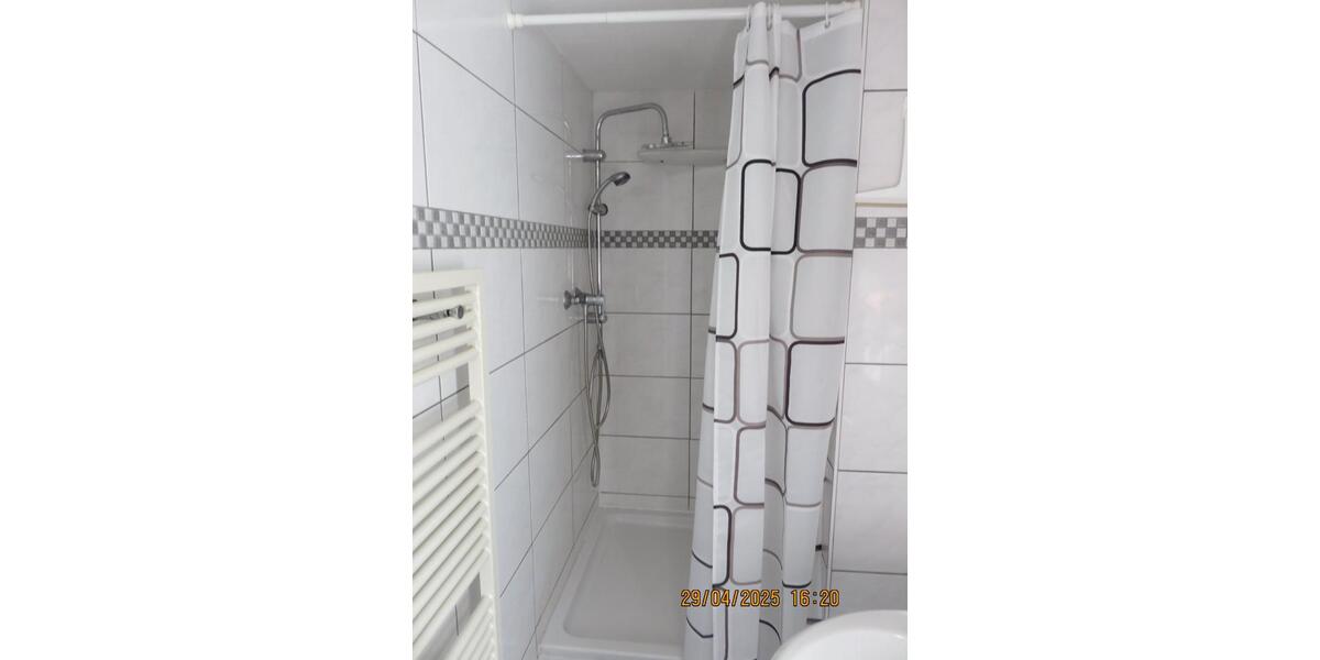 Etagenwohnung Buttstädt - 5 Zimmer, 149 m&sup2;, 670&euro; | Angebot:26645941