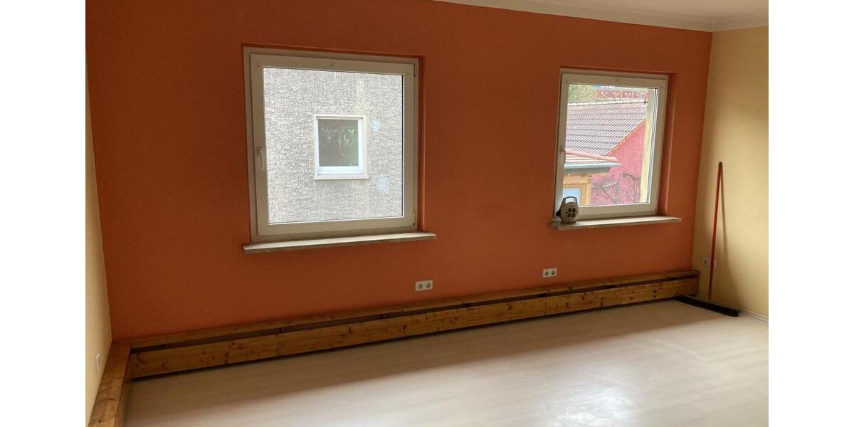 Etagenwohnung Kahla - 5 Zimmer, 124 m&sup2;, 870&euro; | Angebot:17932814