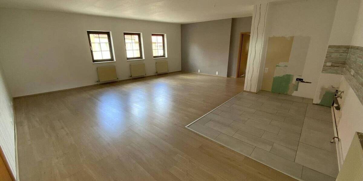 Einfamilienhaus Buttstädt - 4 Zimmer, 264 m&sup2;, 259.000&euro; | Angebot:25815816