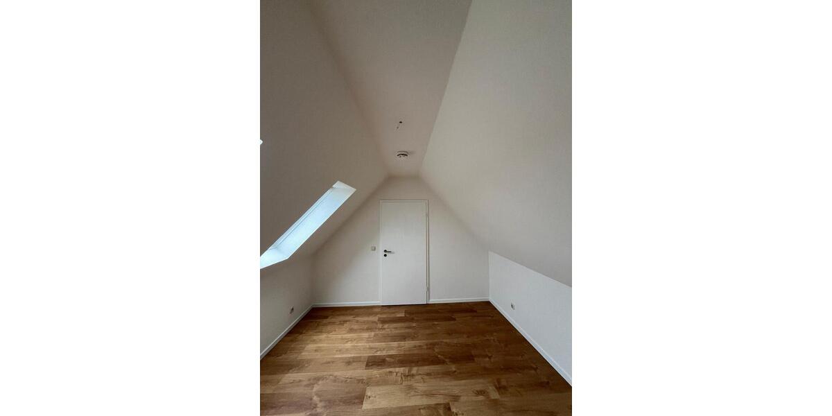 Dachgeschoßwohnung Erfurt Andreasvorstadt - 3 Zimmer, 62 m&sup2;, 560&euro; | Angebot:25366125