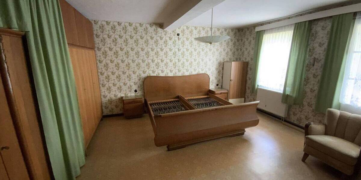 Einfamilienhaus Bad Sulza - 7 Zimmer, 150 m&sup2;, 85.000&euro; | Angebot:25676935