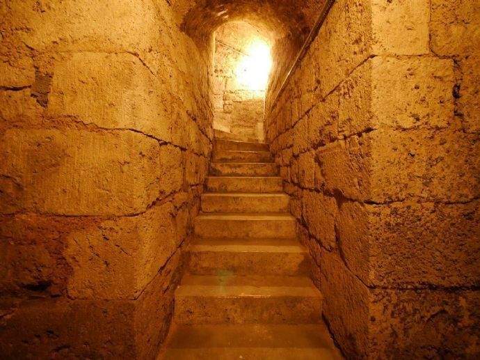 Etagenwohnung Weimar Altstadt - 2 Zimmer, 63 m&sup2;, 555&euro; | Angebot:26091986