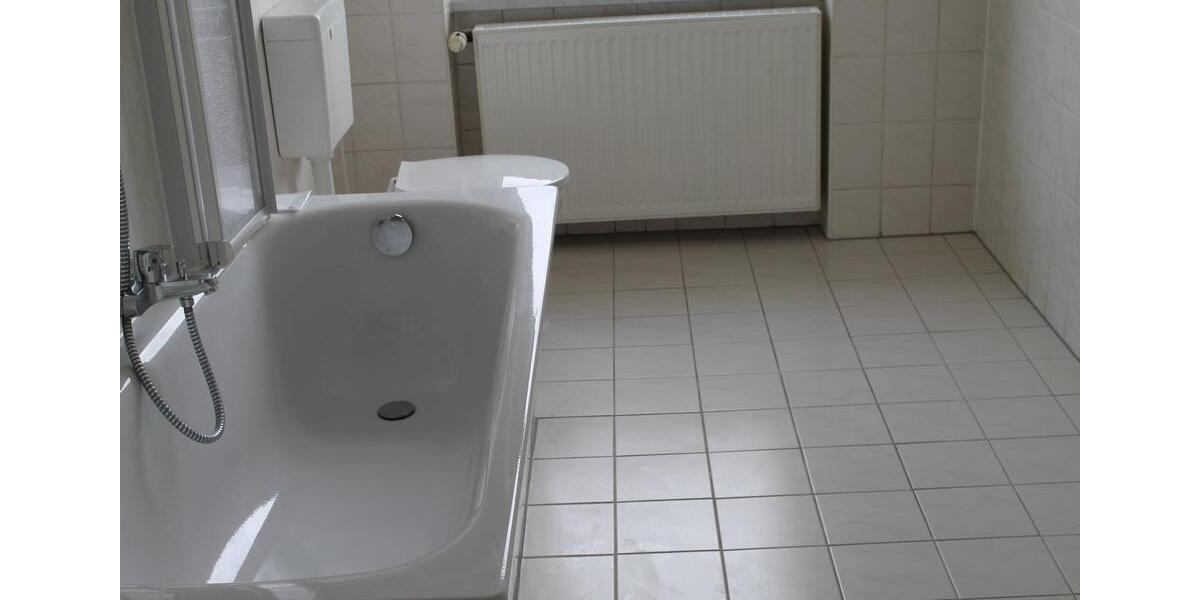 Etagenwohnung Erfurt Johannesplatz - 2 Zimmer, 63 m&sup2;, 570&euro; | Angebot:26498123