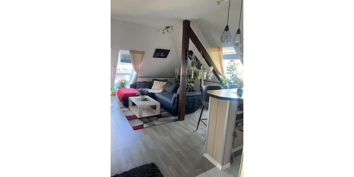 Dachgeschoßwohnung Sömmerda - 2.5 Zimmer, 39 m&sup2;, 502&euro; | Angebot:26593352