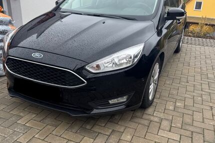 Ford Focus 98.000 km 10.800 &euro; Jena 07745