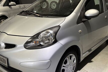 Toyota Aygo (X) 123.112 km 2.300 &euro; Erfurt 99085