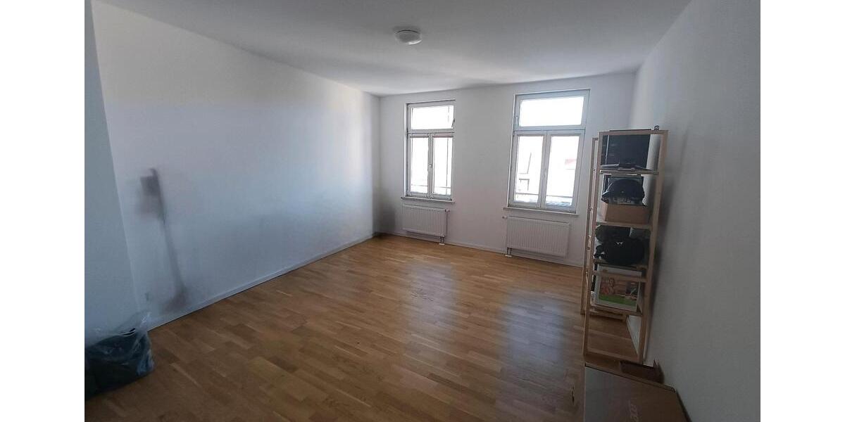 Etagenwohnung Apolda - 3 Zimmer, 96 m&sup2;, 840&euro; | Angebot:25721370