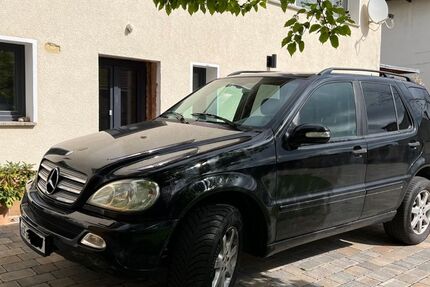 Mercedes-Benz ML 320 193.000 km 8.200 &euro; Erfurt 99092
