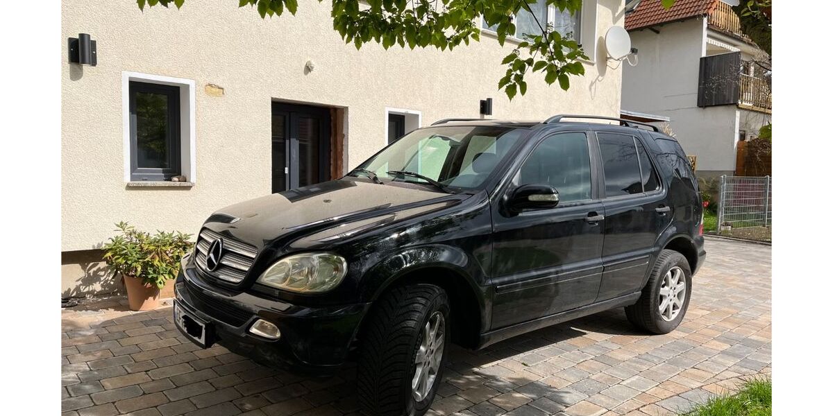 Mercedes-Benz ML 320 193.000 km 8.400 &euro; Erfurt 99092