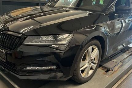 Skoda Superb 112.000 km 22.980 &euro; Weimar 99423