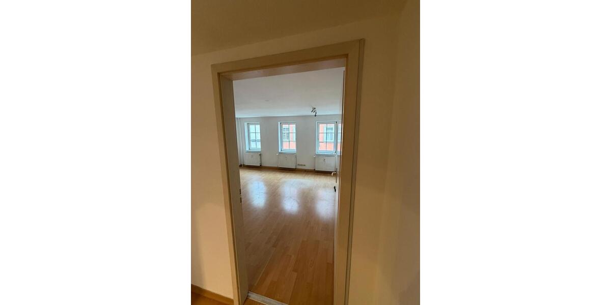 Etagenwohnung Erfurt - 1 Zimmer, 38 m&sup2;, 550&euro; | Angebot:25236311