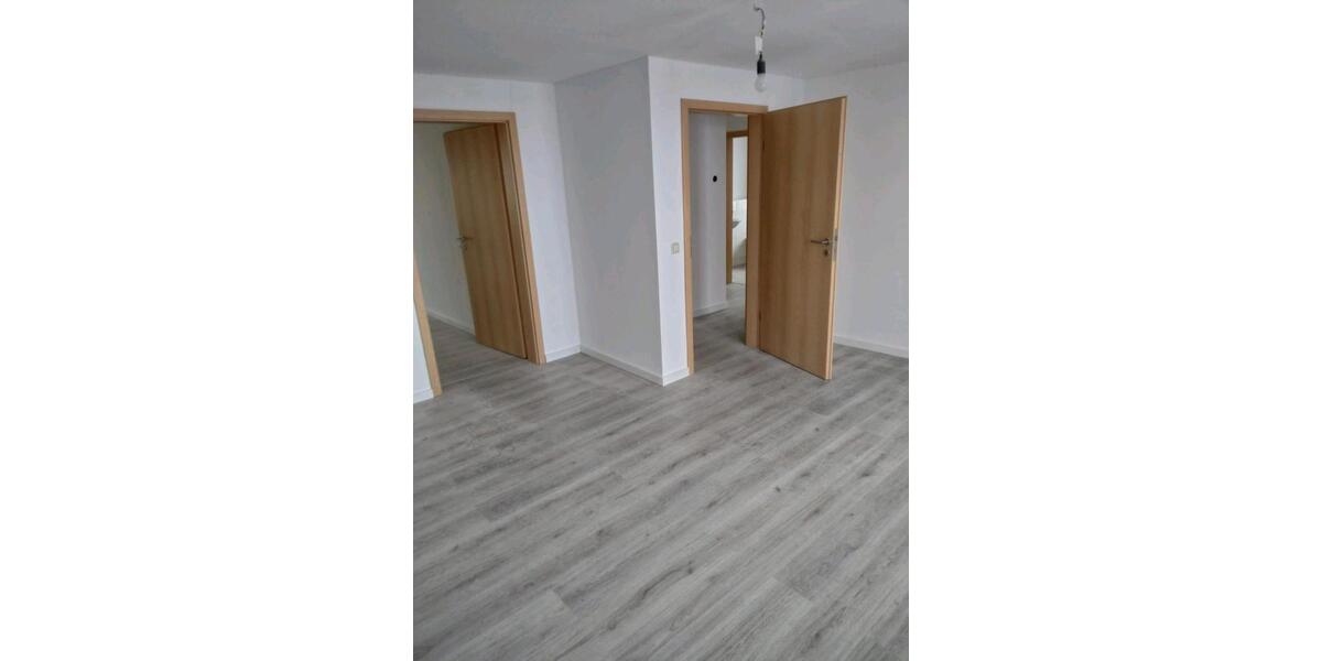 Dachgeschoßwohnung Buttstädt - 3 Zimmer, 75 m&sup2;, 750&euro; | Angebot:26003030