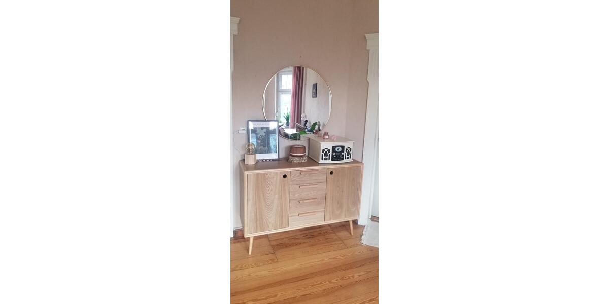 Hochparterre Apolda - 4 Zimmer, 160 m&sup2;, 1.450&euro; | Angebot:26026073