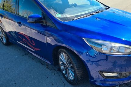 Ford Focus 141.000 km 11.200 &euro; Bad Sulza 99518