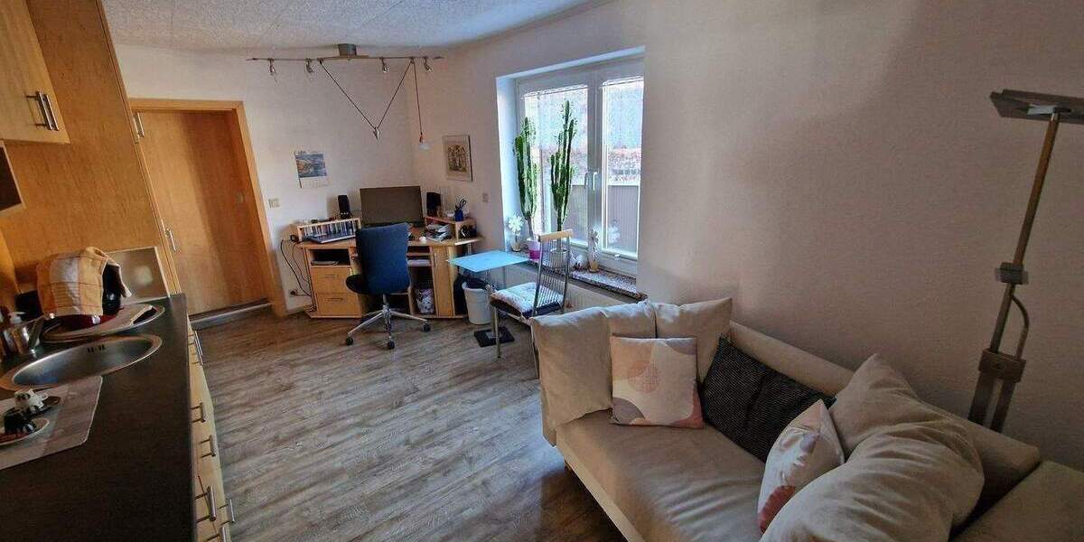 Einfamilienhaus Apolda - 7 Zimmer, 200 m&sup2;, 279.000&euro; | Angebot:25671515