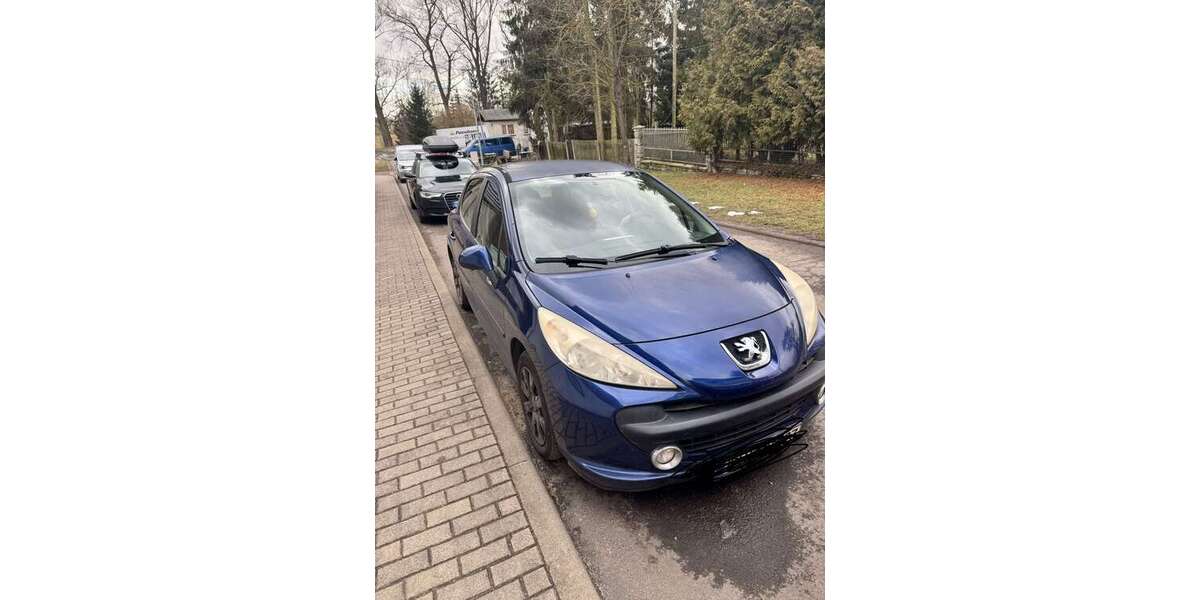 Peugeot 207 140.000 km 800 &euro; erfurt 99867