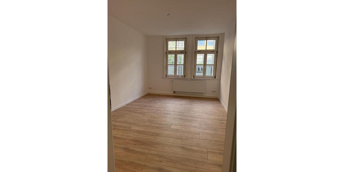 Etagenwohnung Erfurt - 4 Zimmer, 90 m&sup2;, 1.600&euro; | Angebot:26662232