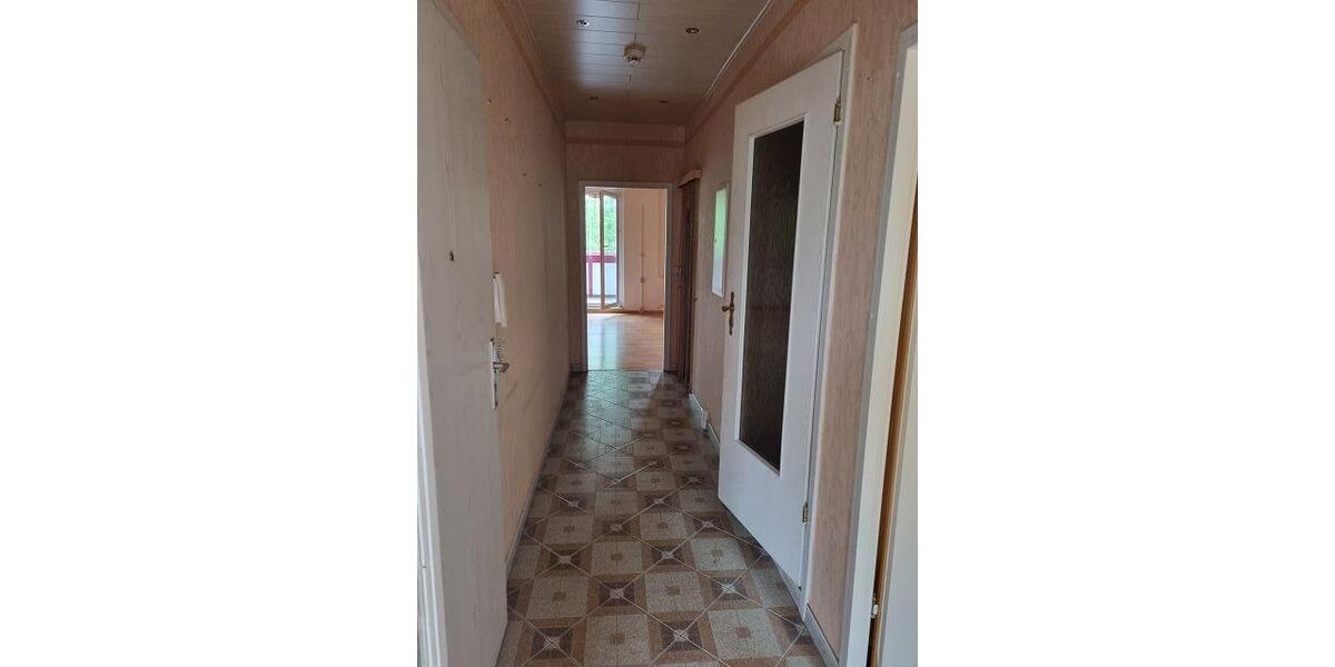 Etagenwohnung Sömmerda - 3 Zimmer, 60 m&sup2;, 510&euro; | Angebot:25977657