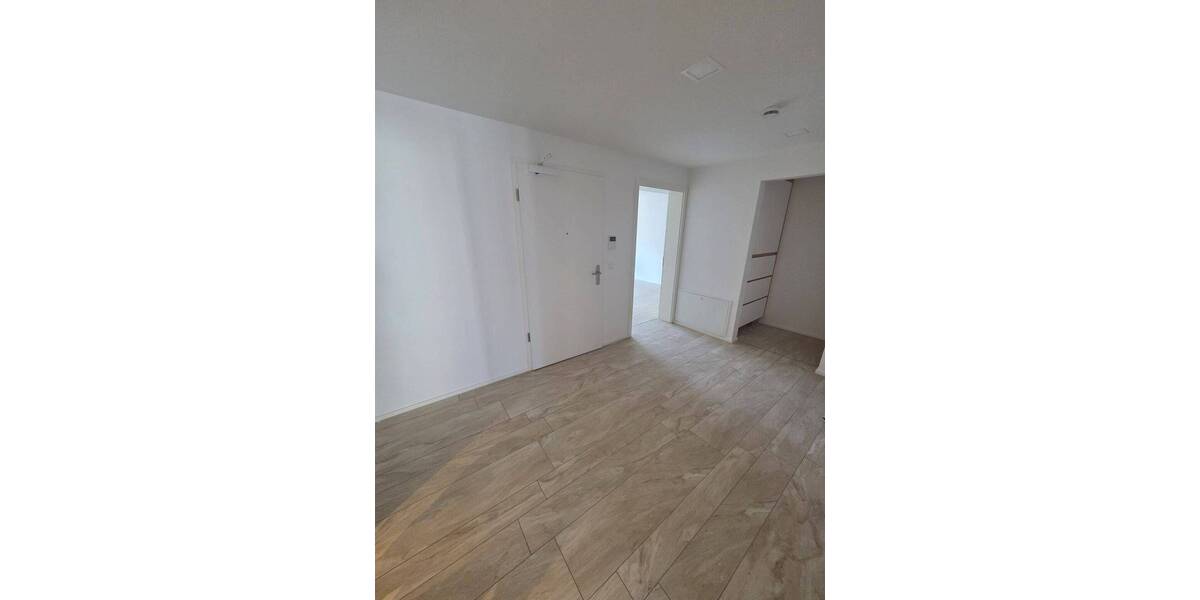 Etagenwohnung Erfurt Brühlervorstadt - 2 Zimmer, 76 m&sup2;, 1.170&euro; | Angebot:26643512