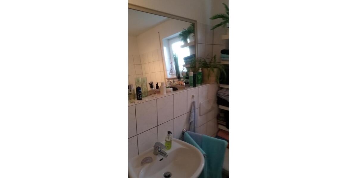 Etagenwohnung Erfurt Hochheim - 3 Zimmer, 87 m&sup2;, 957&euro; | Angebot:26566918