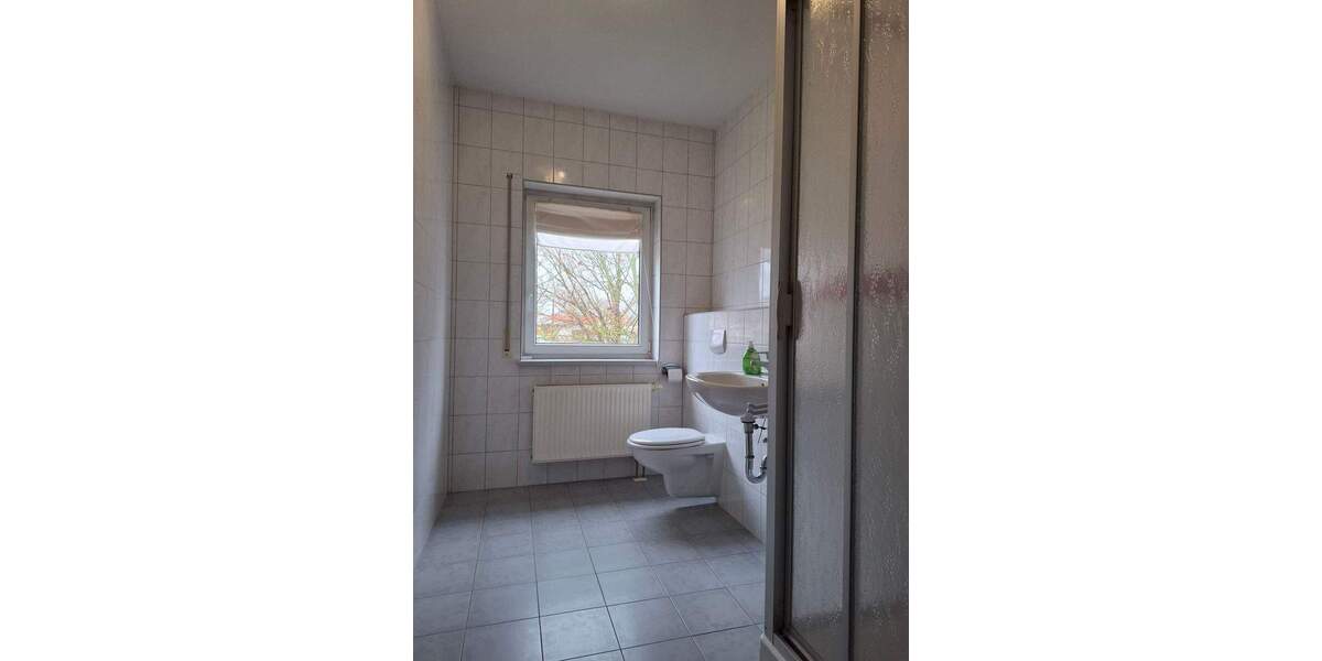 Gewerbeobjekt Jena Löbstedt - 3 Zimmer, 102 m&sup2;, 976&euro; | Angebot:26080350