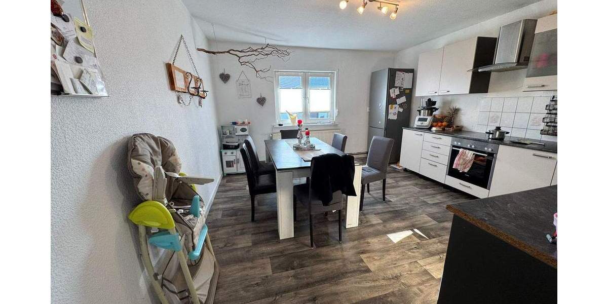 Einfamilienhaus Erfurt Töttelstädt - 9 Zimmer, 175 m&sup2;, 360.000&euro; | Angebot:25685659