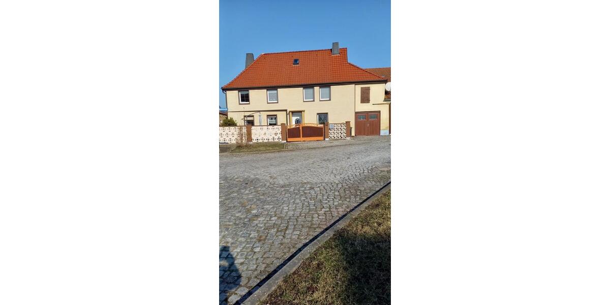 Einfamilienhaus Buttstädt - 9 Zimmer, 150 m&sup2;, 141.000&euro; | Angebot:25480383