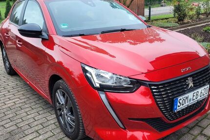Peugeot 208 13.708 km 10.990 &euro; KÖLLEDA 99625