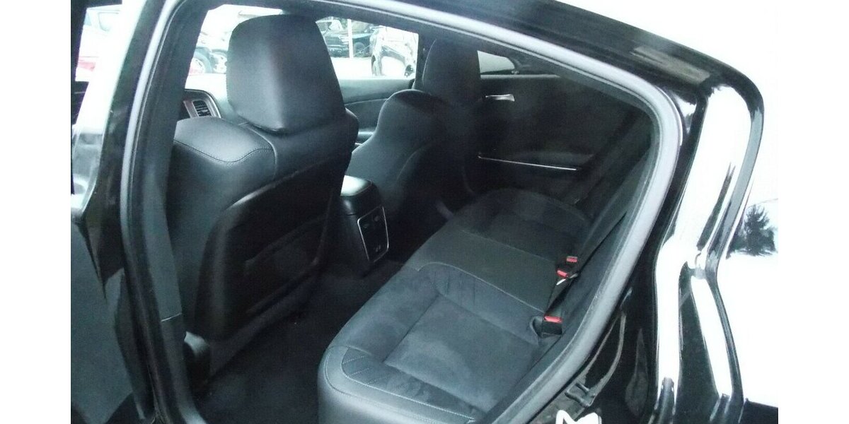 Dodge Charger 5,7 Hemi 