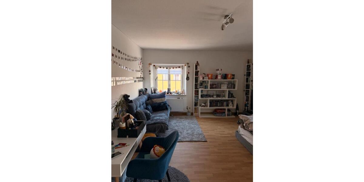 Etagenwohnung Weimar - 41.5 Zimmer, 111 m&sup2;, 519&euro; | Angebot:25412843