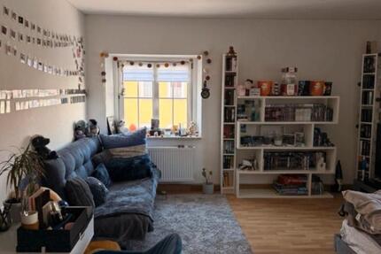 Wohnung Weimar - 41.5 Zimmer, 111 m&sup2;, 519&euro; | Angebot:25412843