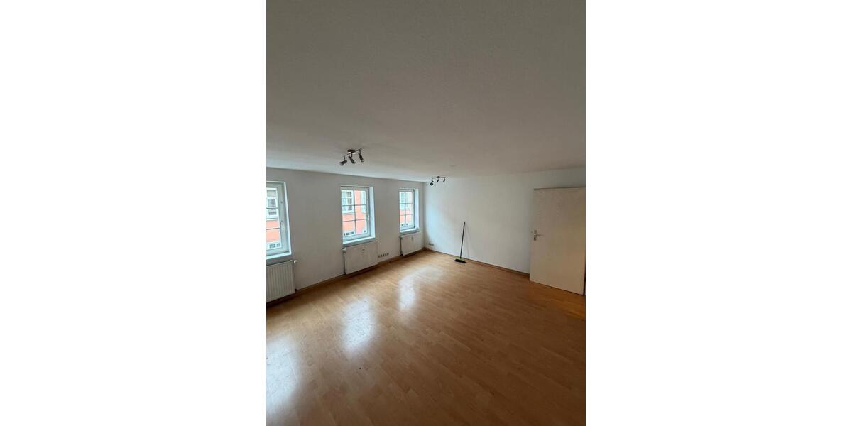 Etagenwohnung Erfurt - 1 Zimmer, 38 m&sup2;, 550&euro; | Angebot:25236311