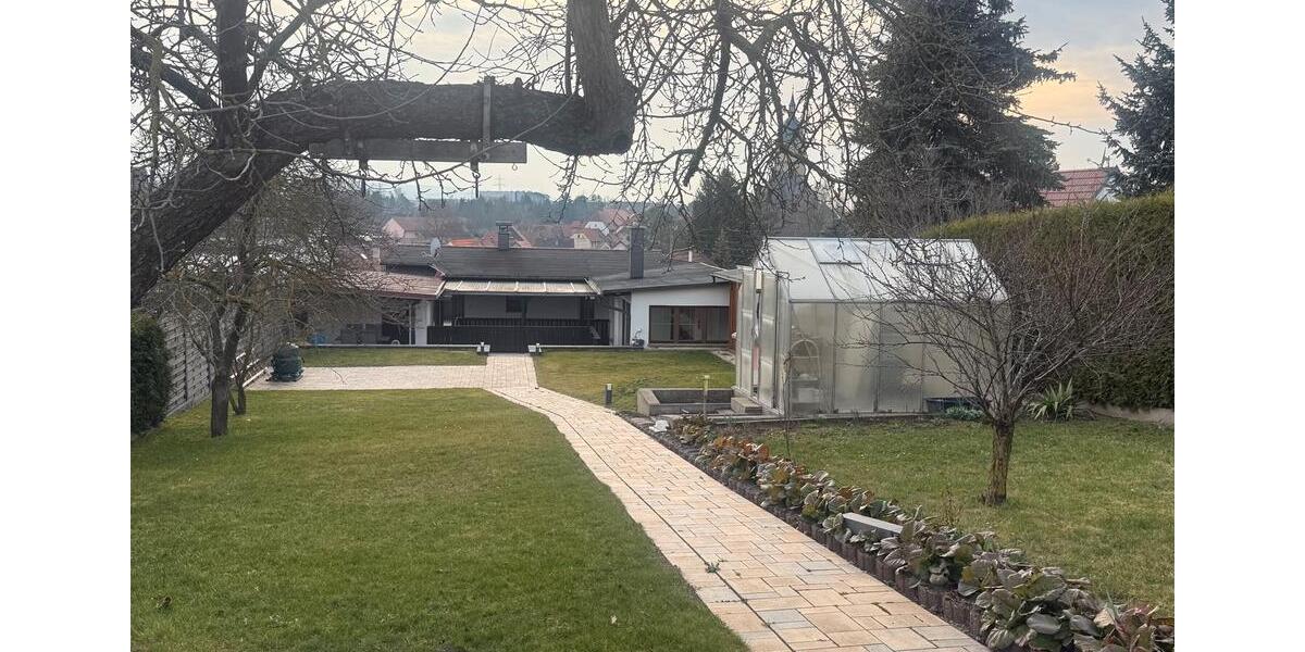 Einfamilienhaus Am Ettersberg - 6 Zimmer, 180 m&sup2;, 135.000&euro; | Angebot:23810796