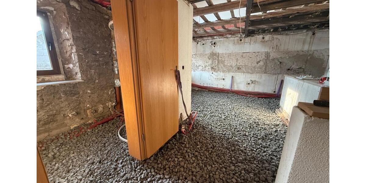 Einfamilienhaus Am Ettersberg - 6 Zimmer, 180 m&sup2;, 135.000&euro; | Angebot:23810796