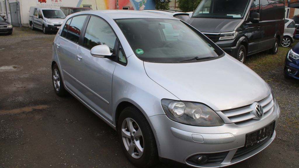 VW Golf 208.000 km 2.850 &euro; Jena 07743