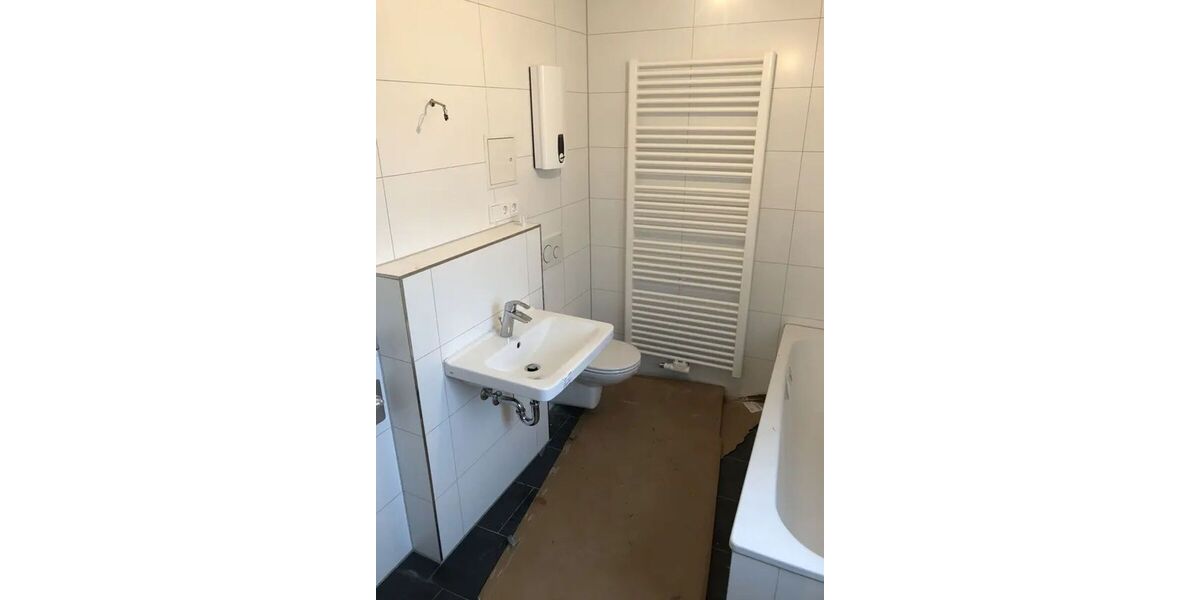 Top-sanierte 4ZKB Maisonette-Wohnung mit 18 qm Terrasse - Maisonettenwohnung Schlöben Rabis | Angebot:27333741