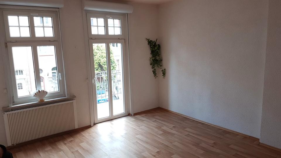 Etagenwohnung Jena - 2 Zimmer, 63 m&sup2;, 700&euro; | Angebot:26645944
