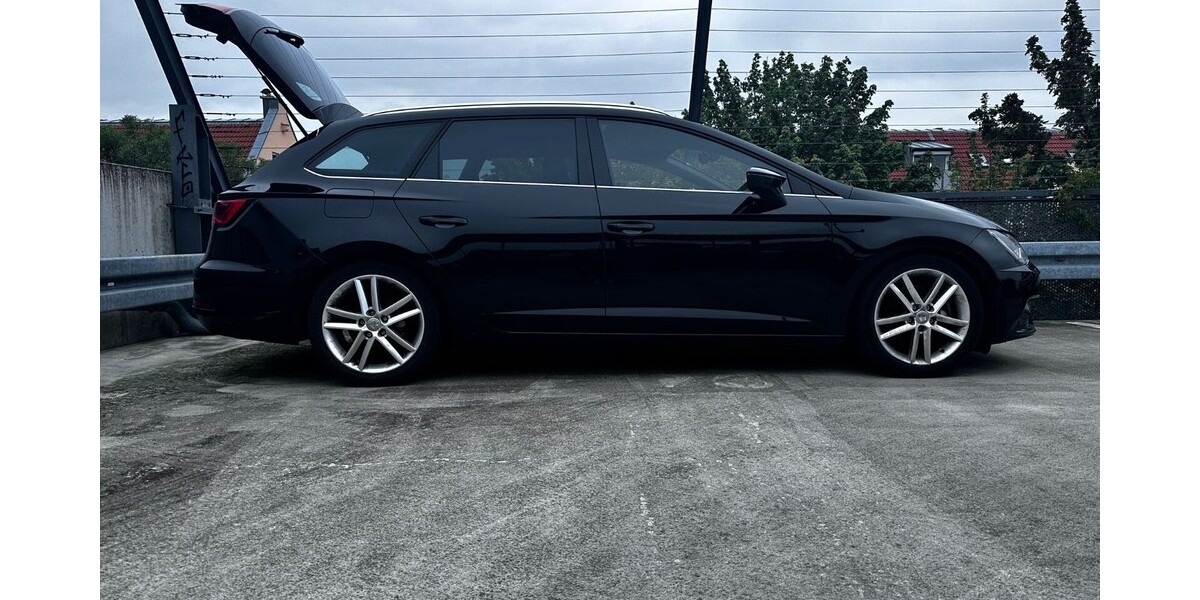 Seat Leon 158.200 km 15.500 &euro; Erfurt 99084