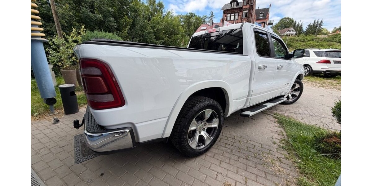 Dodge RAM 1500 5,7 HEMI LARAMIE 113.000 km 32.499 &euro; Rudolstadt 07407