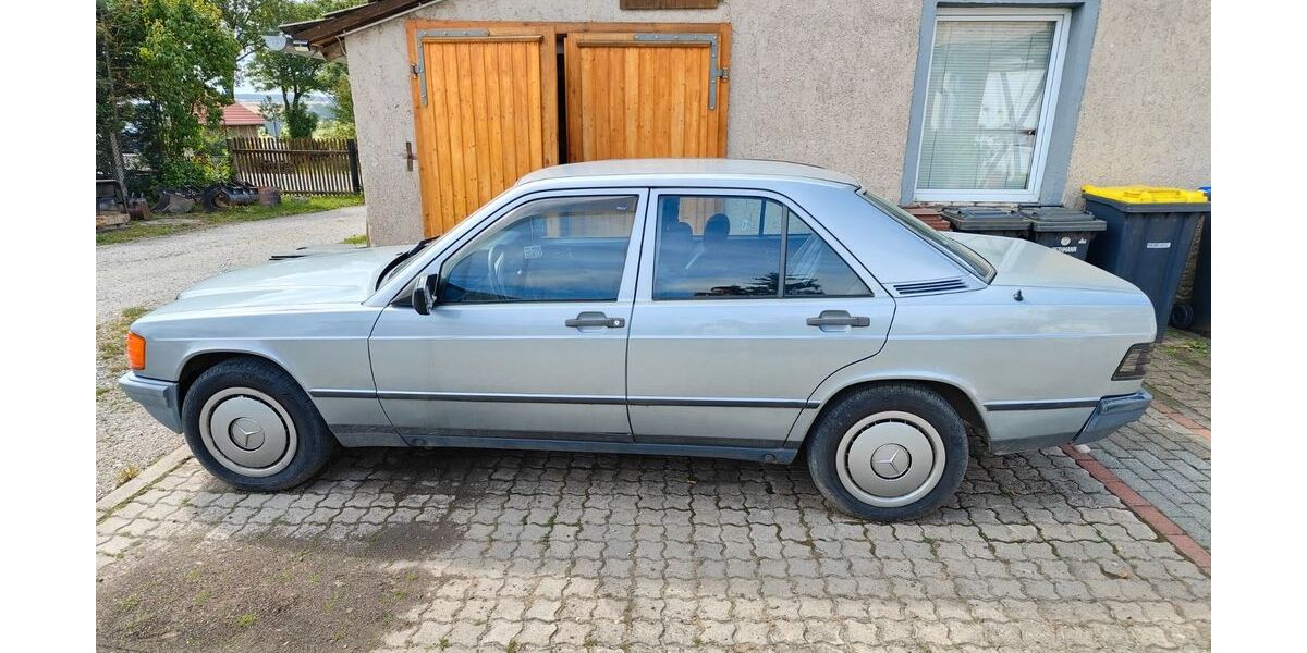 Mercedes-Benz 190 167.487 km 4.000 &euro; Ilmtal 99326