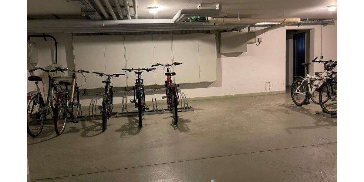 Super Kapitalanlage - vermietete 2 Zi,.WE mit Balkon und Tiefgaragenstellplatz - Etagenwohnung Rudolstadt | Angebot:25611716