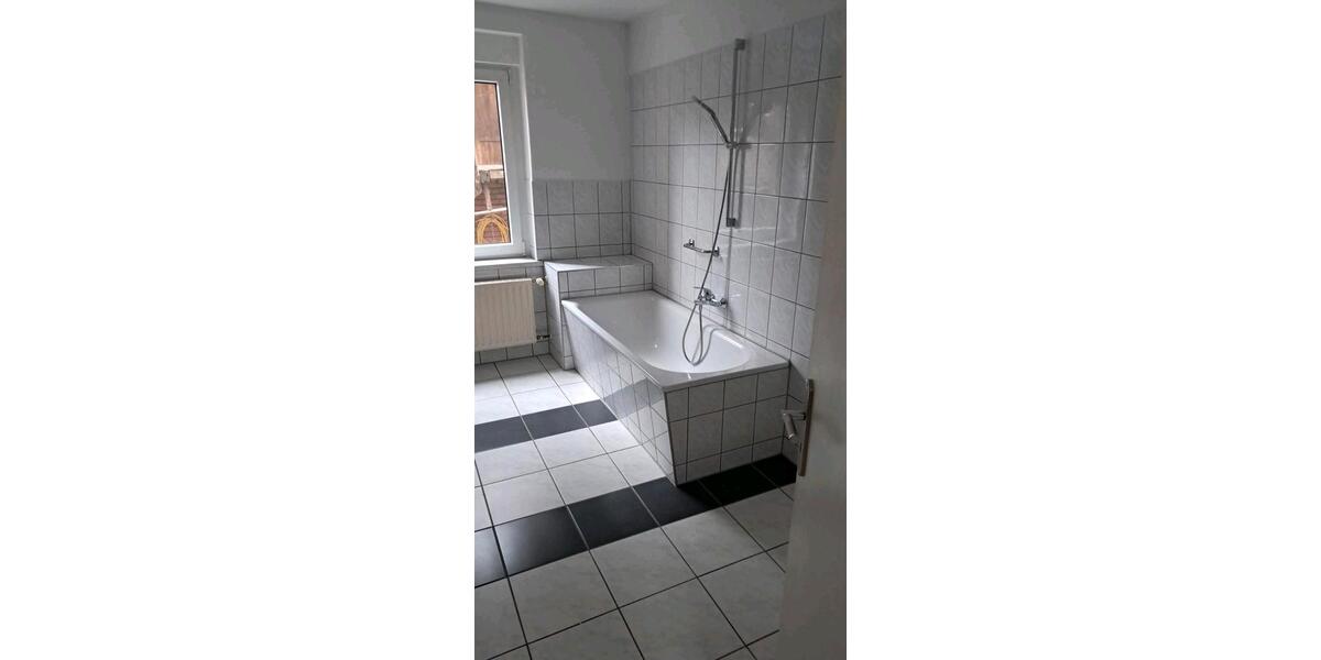 Etagenwohnung Kahla - 2 Zimmer, 57 m&sup2;, 500&euro; | Angebot:26040828