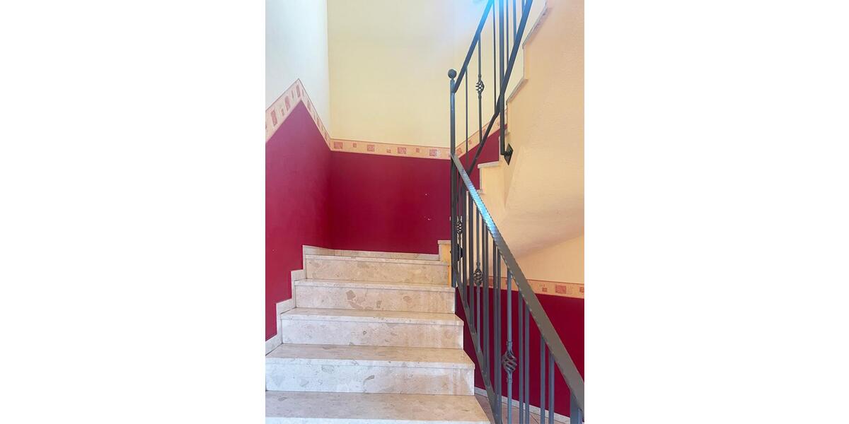 Etagenwohnung Kölleda - 3 Zimmer, 100 m&sup2;, 700&euro; | Angebot:25342184