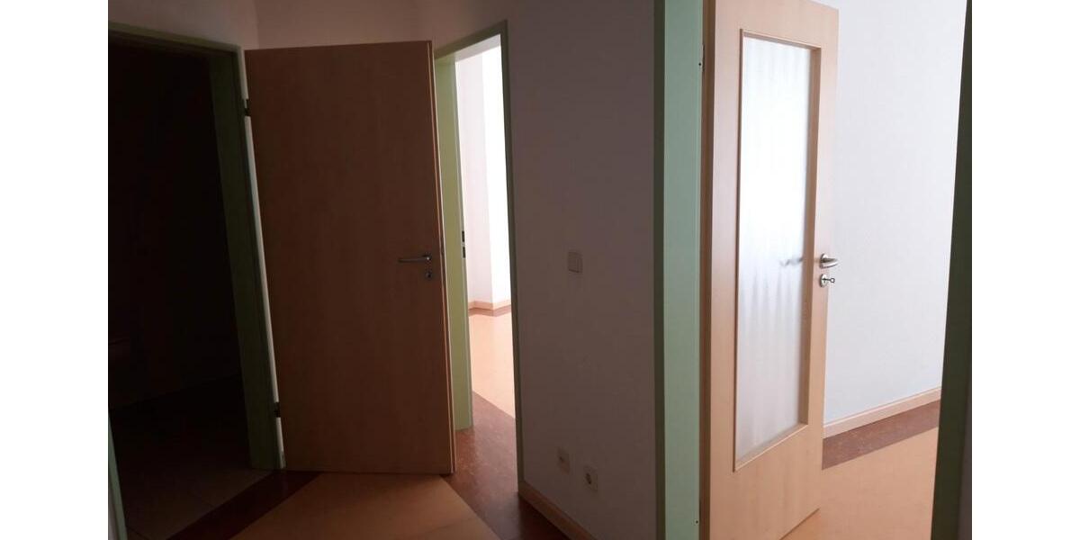 Erdgeschoßwohnung Jena Kernberge - 2 Zimmer, 73 m&sup2;, 650&euro; | Angebot:26426109