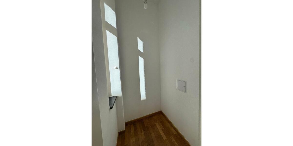 Etagenwohnung Jena - 2 Zimmer, 45 m&sup2;, 1.000&euro; | Angebot:19596805