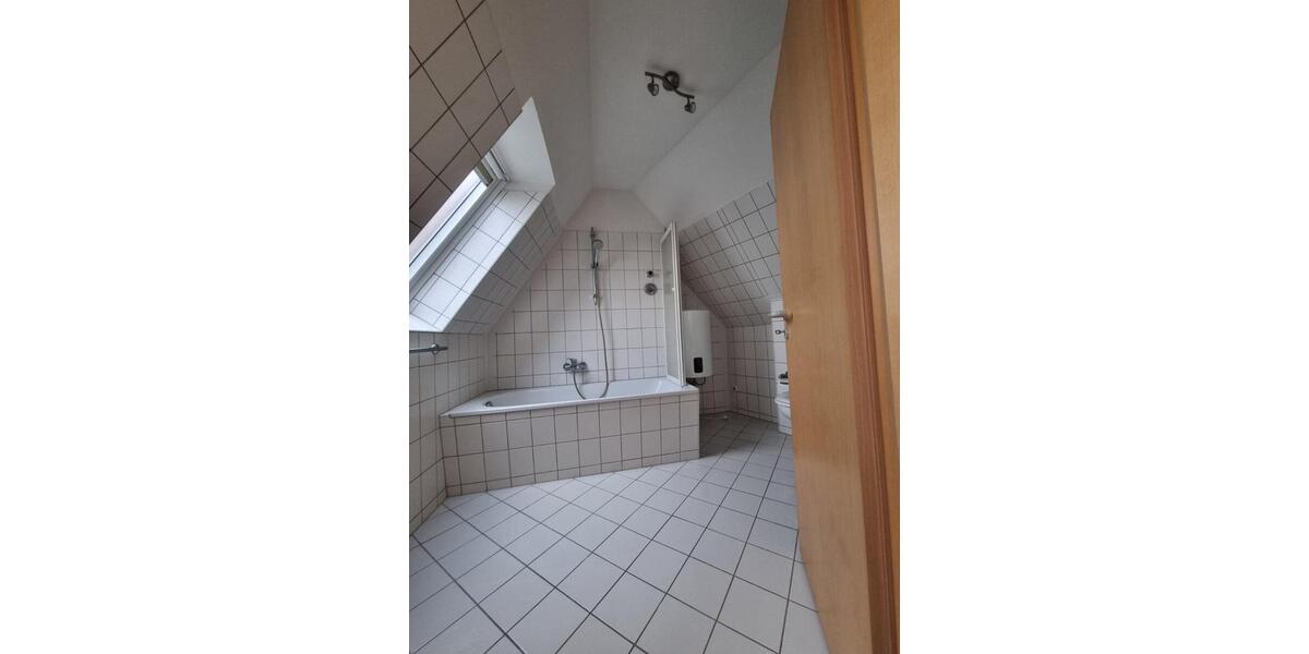 Maisonettenwohnung Erfurt - 2 Zimmer, 89 m&sup2;, 990&euro; | Angebot:25168949